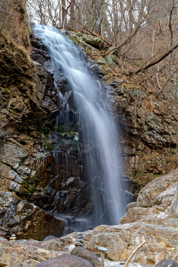 The waterfall at King Dragon Gorge.
#japan #photography #travel #photo #kirt #cathey #tokyodotphoto #nikon #nature #culture #waterfall #blue